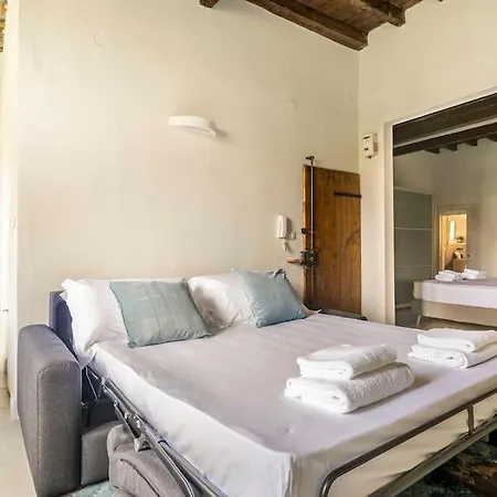 Apartment Modern Loft 1 Min To Basilica Of Santa Croce Florence